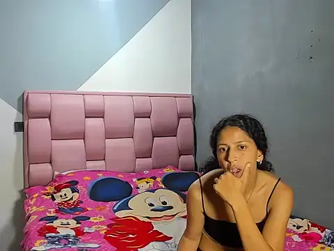 patrickMilena online show from June 18, 3:40 am