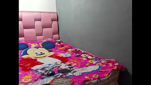 patrickMilena online show from June 19, 1:43 am