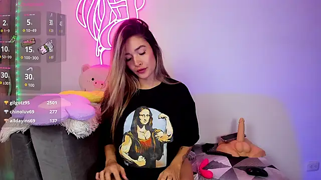 Lovejuana  online show from October 5, 10:18 pm