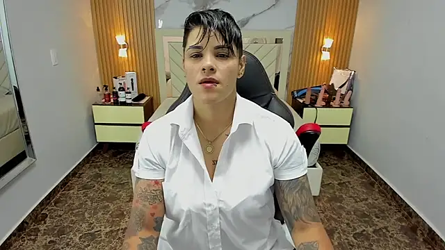 KAROLLJONES1 online show from October 11, 7:56 pm