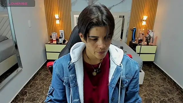 KAROLLJONES1 online show from November 21, 8:07 pm