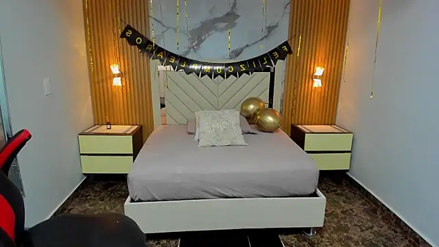 KAROLLJONES1 online show from February 7, 12:31 pm