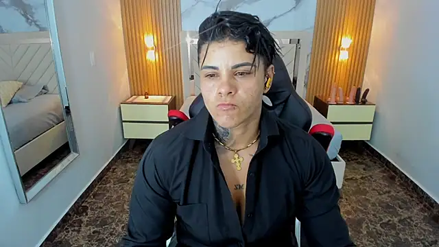 KAROLLJONES1 online show from June 9, 7:03 pm