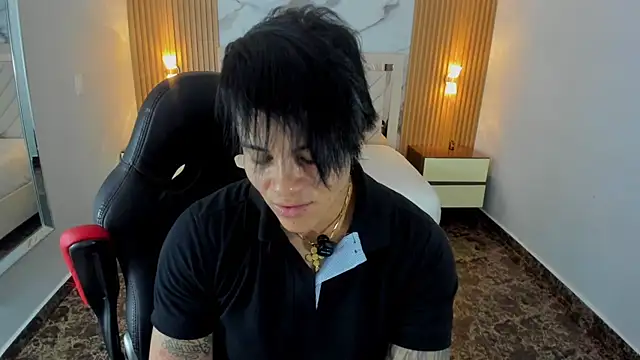 KAROLLJONES1 online show from July 6, 7:16 pm
