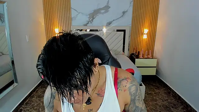 KAROLLJONES1 online show from July 8, 12:31 pm