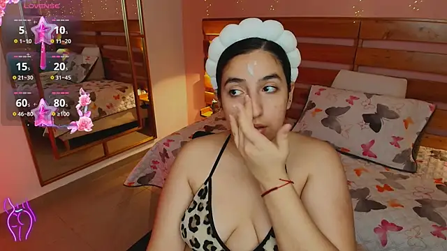 ambar lover online show from November 25, 8:42 pm