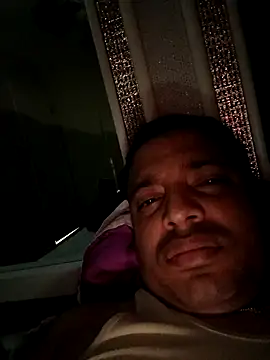 Snapshot of jesus235672 chatting on November 28, 5:32 am jesus235672 online show from November 28, 5:32 am