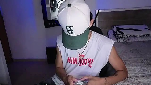 Snapshot of sung_yol chatting on May 23, 5:45 am sung yol online show from May 23, 5:45 am