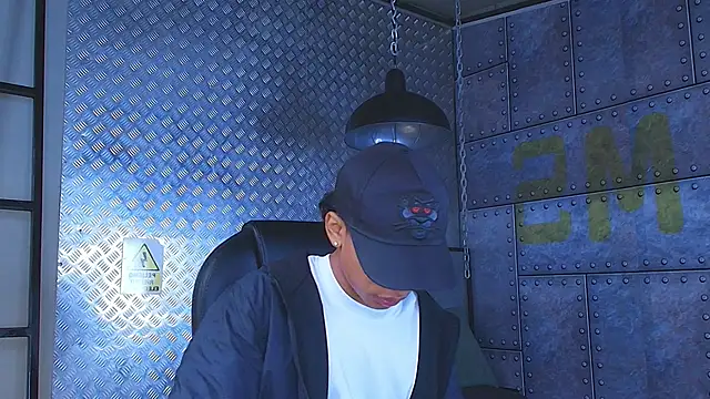 AlanCutee online show from October 30, 11:11 am