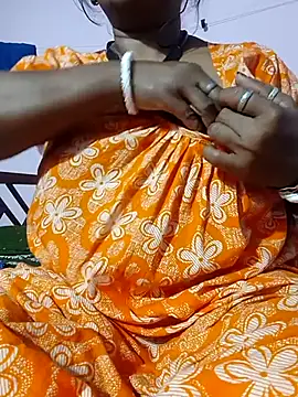 Snapshot of Cute-Swewty chatting on February 18, 12:12 pm Cute-Swewty online show from February 18, 12:12 pm