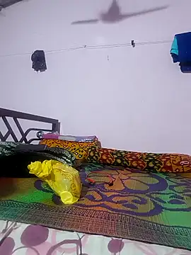 Snapshot of Cute-Swewty chatting on March 6, 12:45 pm Cute-Swewty online show from March 6, 12:45 pm