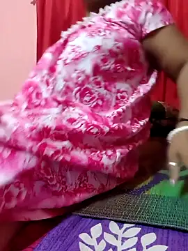 Cute-Swewty online show from May 7, 12:54 pm