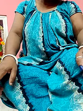 Cute-Swewty online show from June 11, 2:37 pm