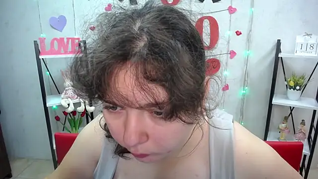 Snapshot of NeonilaLisova chatting on October 18, 5:32 am NeonilaLisova online show from October 18, 5:32 am