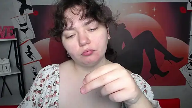 Snapshot of NeonilaLisova chatting on November 15, 6:11 am NeonilaLisova online show from November 15, 6:11 am