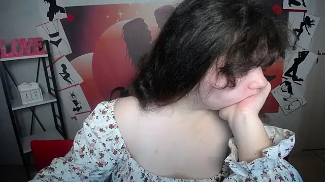 Snapshot of NeonilaLisova chatting on November 20, 6:24 am NeonilaLisova online show from November 20, 6:24 am