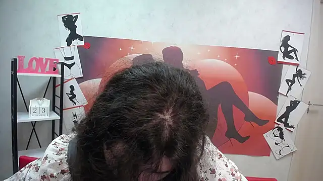 Snapshot of NeonilaLisova chatting on November 28, 6:16 am NeonilaLisova online show from November 28, 6:16 am