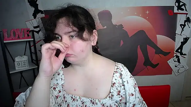 Snapshot of NeonilaLisova chatting on December 2, 12:10 pm NeonilaLisova online show from December 2, 12:10 pm