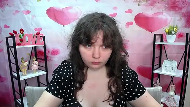 NeonilaLisova online show from April 9, 5:18 am