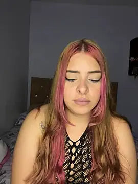 Snapshot of Nahomy_cm chatting on August 1, 4:34 am Nahomy cm online show from August 1, 4:34 am