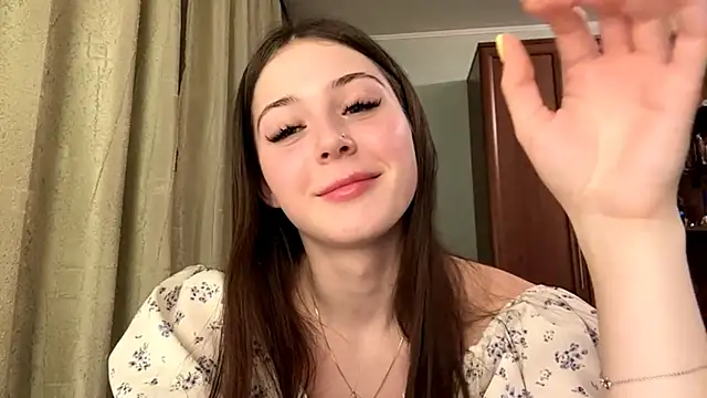 Snapshot of Adel_strongwoman chatting on April 9, 6:24 pm Adel strongwoman online show from April 9, 6:24 pm
