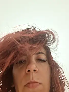 Anayssa  online show from October 17, 8:00 pm