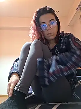 Anayssa  online show from November 15, 9:00 pm