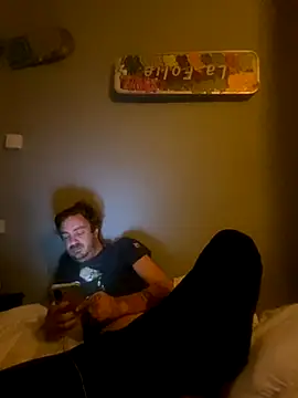 3615-ULLA online show from November 25, 9:09 am