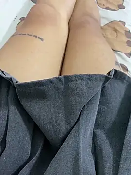   BabyShowPublic   online show from September 20, 2:07 pm