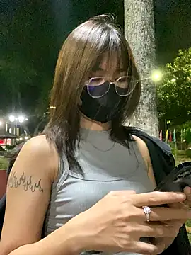   BabyShowPublic   online show from November 11, 4:18 pm