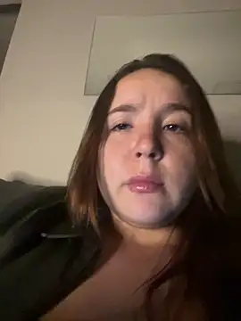 m0ranguinh0s2 online show from June 12, 1:37 am