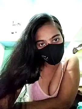 Snapshot of desiqueensneha chatting on September 13, 6:46 am desiqueensneha online show from September 13, 6:46 am