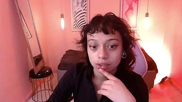 LadyWawy online show from September 10, 1:11 pm
