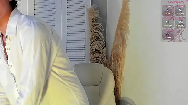 miilo wolf online show from October 4, 12:36 pm