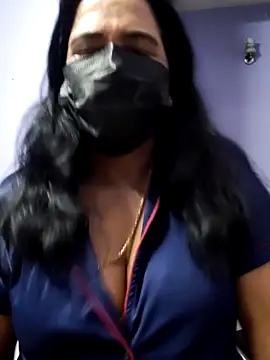 Snapshot of mallu-lover chatting on October 29, 1:19 am mallu-lover online show from October 29, 1:19 am