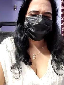 Snapshot of mallu-lover chatting on November 1, 2:02 am mallu-lover online show from November 1, 2:02 am