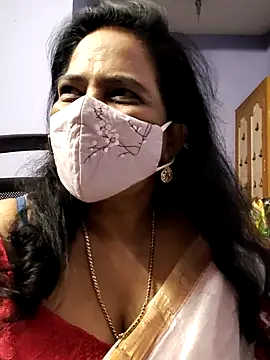 Snapshot of mallu-lover chatting on December 2, 5:46 am mallu-lover online show from December 2, 5:46 am