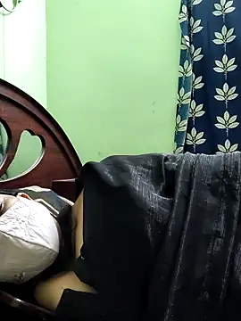 Snapshot of mallu-lover chatting on December 5, 3:20 pm mallu-lover online show from December 5, 3:20 pm