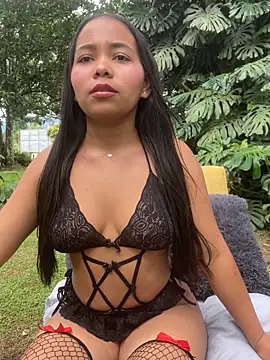 SophiaGuzman online show from November 23, 3:34 pm