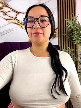 sara roy04  online show from September 11, 3:39 am