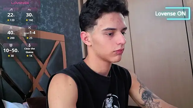 logan madoox online show from September 13, 7:13 pm