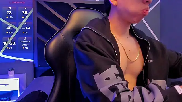 Snapshot of Eryonbradley chatting on October 7, 11:40 am Eryonbradley online show from October 7, 11:40 am