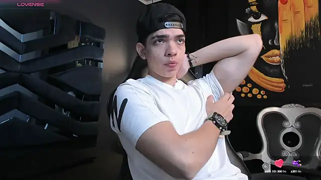 Snapshot of Eryonbradley chatting on October 16, 11:22 am Eryonbradley online show from October 16, 11:22 am