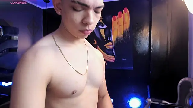 Snapshot of Eryonbradley chatting on October 22, 11:21 am Eryonbradley online show from October 22, 11:21 am