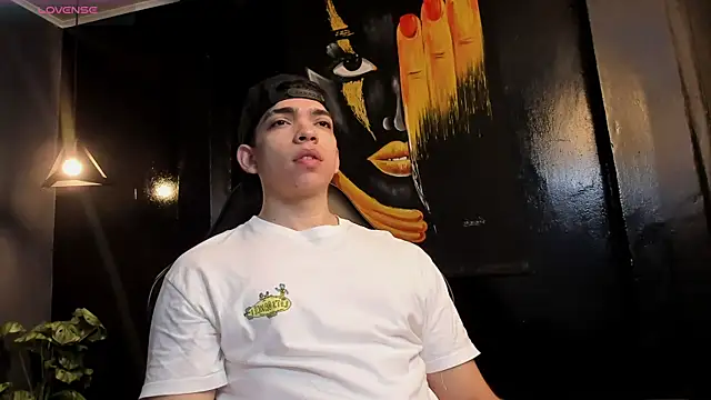 Snapshot of Eryonbradley chatting on November 3, 11:22 am Eryonbradley online show from November 3, 11:22 am