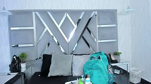 Snapshot of MonzerratBoyer chatting on March 9, 6:45 pm MonzerratBoyer online show from March 9, 6:45 pm