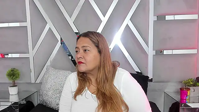 Snapshot of MonzerratBoyer chatting on March 12, 7:09 pm MonzerratBoyer online show from March 12, 7:09 pm