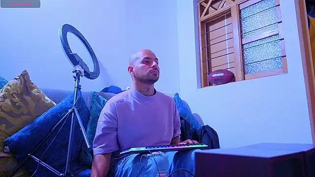 tomas smith1 online show from October 22, 12:22 am