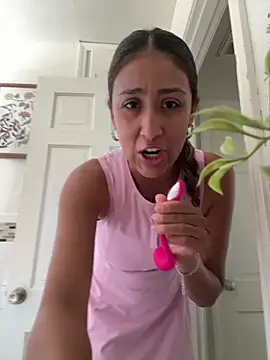 Sonnysoles online show from October 17, 6:10 pm