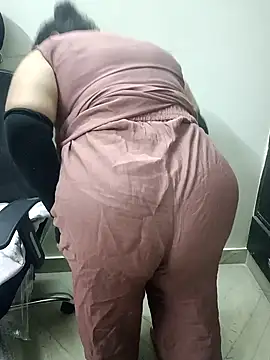 Snapshot of Bhabhiji1 chatting on March 28, 3:33 pm Bhabhiji1 online show from March 28, 3:33 pm